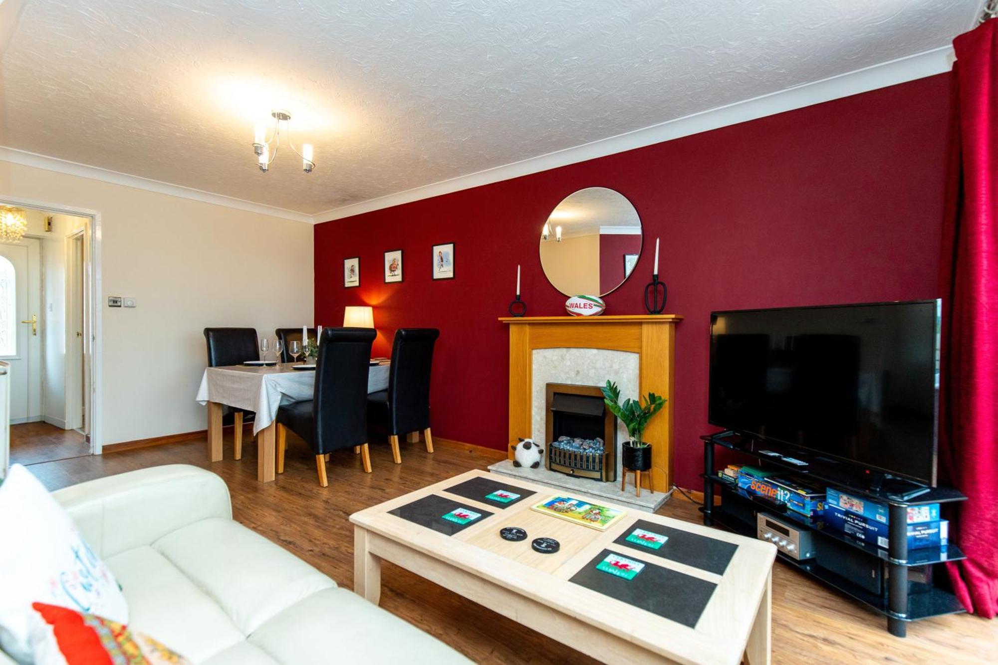 Comfortable And Spacious Superb Holiday Home In Llanelli, Dog Friendly Zewnętrze zdjęcie